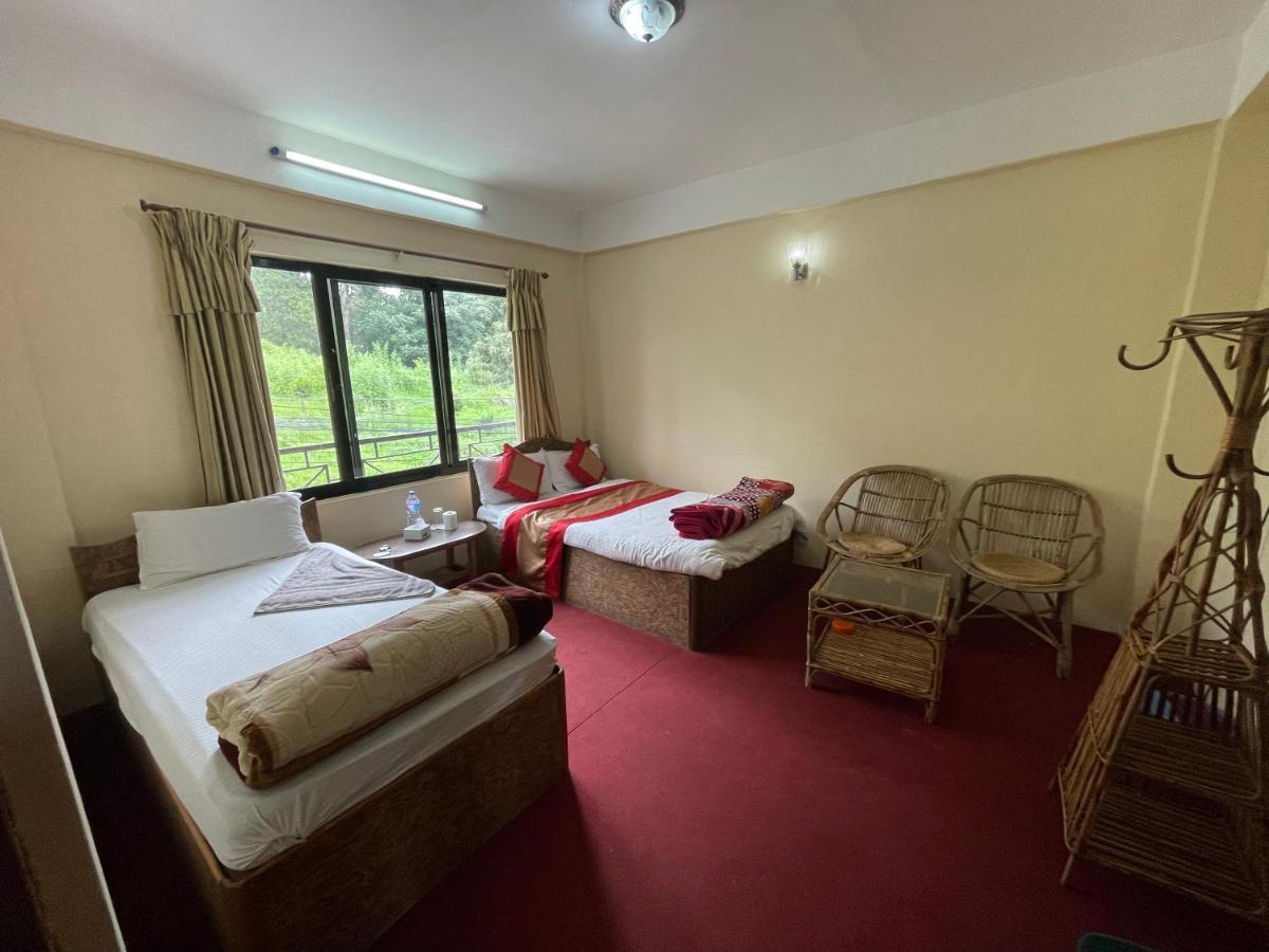 Hotel Nagarkot Holiday Inn Екстер'єр фото
