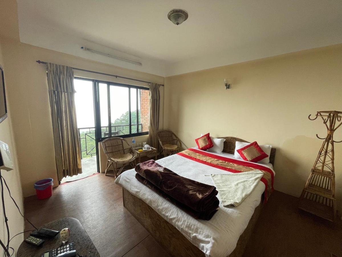 Hotel Nagarkot Holiday Inn Екстер'єр фото