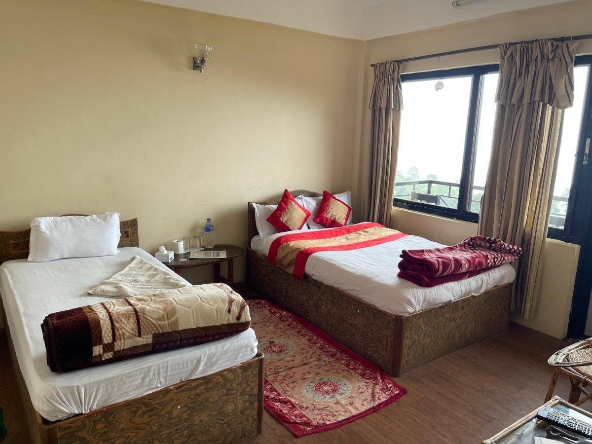 Hotel Nagarkot Holiday Inn Екстер'єр фото